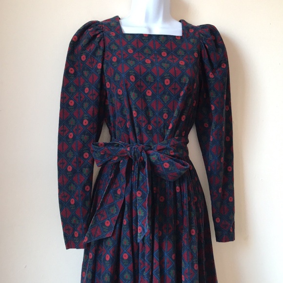 Laura Ashley Vintage Diamond/Floral Corduroy Dress Navy/Red/Green w/Belt Sz US 8 - Picture 3 of 17